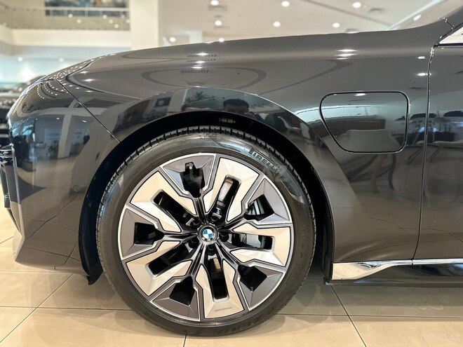 BMW 750e xDrive 2023, 12,000 km - 3.0 l - Bakı