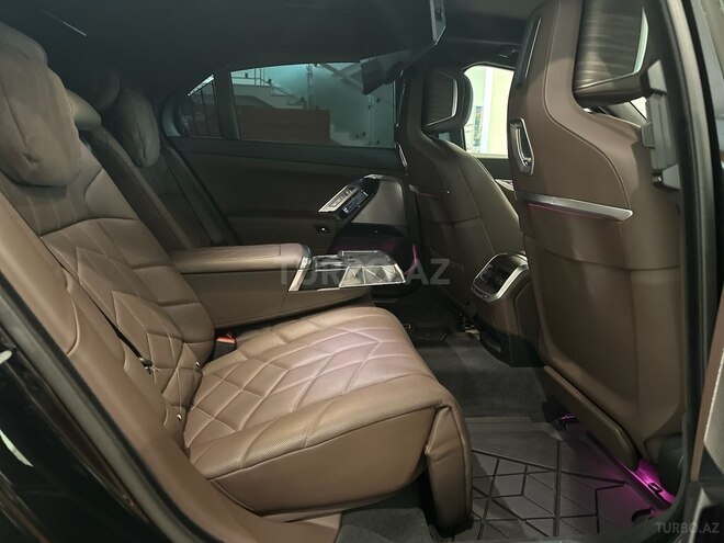BMW 750e xDrive 2023, 12,000 km - 3.0 l - Bakı