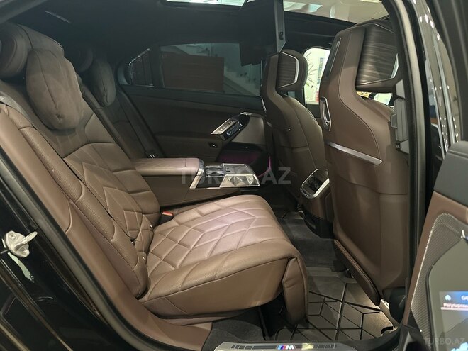 BMW 750e xDrive 2023, 12,000 km - 3.0 l - Bakı