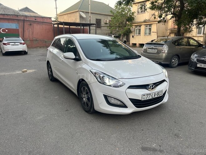 Hyundai i30 2014, 330,000 km - 1.6 l - Bakı