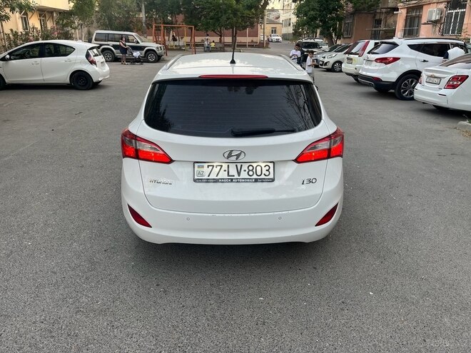 Hyundai i30 2014, 330,000 km - 1.6 l - Bakı