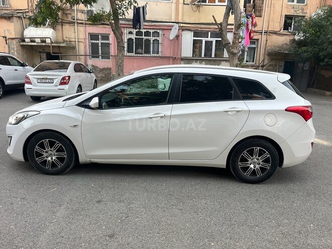 Hyundai i30 2014, 330,000 km - 1.6 l - Bakı