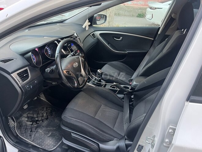 Hyundai i30 2014, 330,000 km - 1.6 l - Bakı