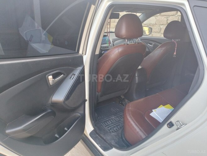 Hyundai ix35 2010, 278,000 km - 2.4 l - Bakı