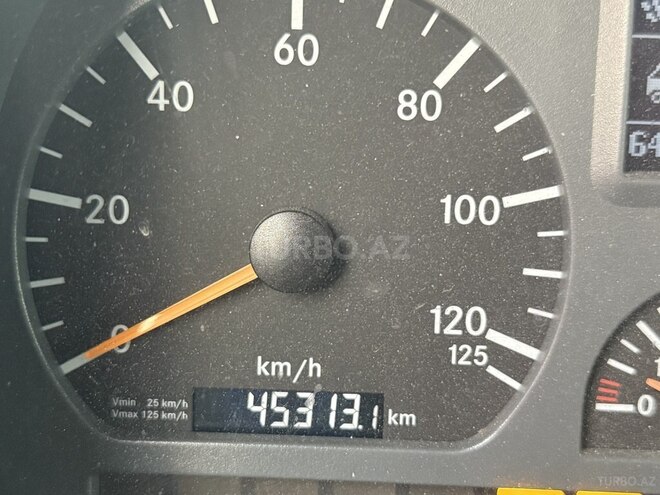 Mercedes Axor 1840 2009, 45,313 km - 12.0 л - Bakı