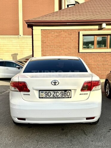 Toyota Avensis 2010, 208,000 km - 2.0 л - Bakı