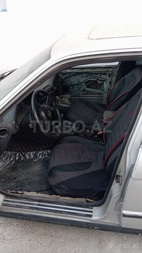 BMW 525 1991, 300,000 km - 2.5 l - Sumqayıt
