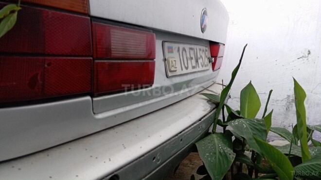 BMW 525 1991, 300,000 km - 2.5 l - Sumqayıt