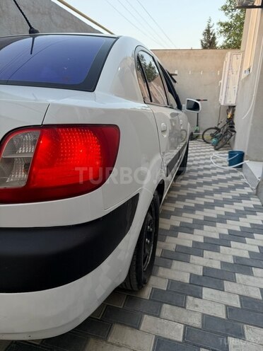Kia Rio-3