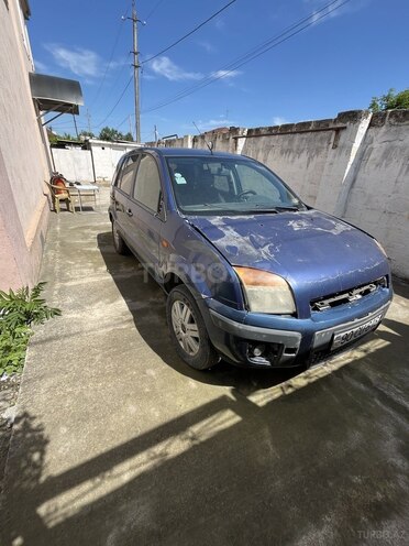 Ford Fusion 2008, 240,000 km - 1.4 l - Quba