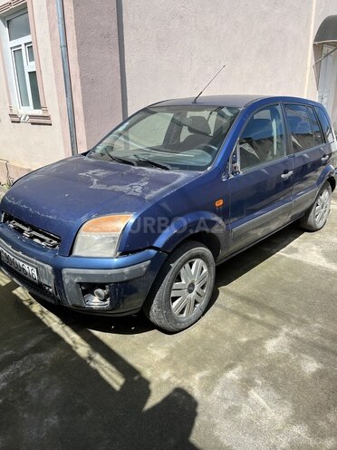 Ford Fusion 2008, 240,000 km - 1.4 l - Quba