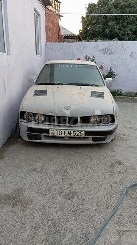 BMW 525 1991, 300,000 km - 2.5 l - Sumqayıt