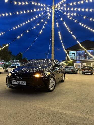 Hyundai Elantra 2018, 118,000 km - 2.0 л - Bakı