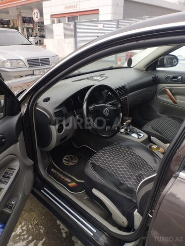 Volkswagen Passat 2004, 337,000 km - 1.8 l - Bakı