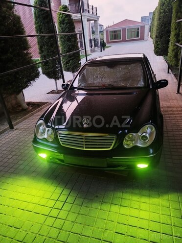 Mercedes C 240 2000, 313,000 km - 2.6 л - Bakı