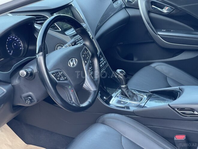 Hyundai Grandeur 2015, 145,000 km - 2.4 л - Bakı