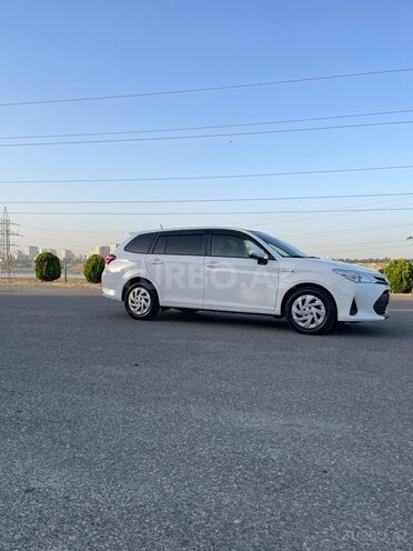 Toyota Corolla Fielder 2019, 113,000 km - 1.5 л - Bakı