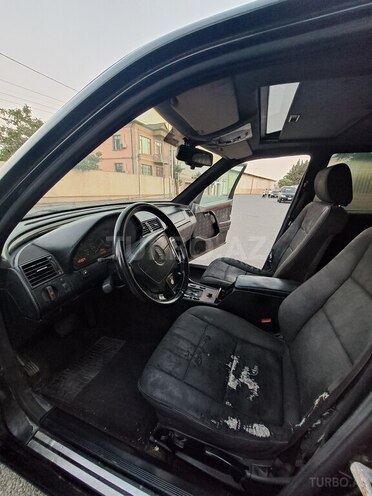 Mercedes C 220 1996, 300,000 km - 2.2 л - Bakı