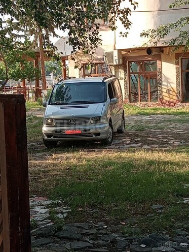 Mercedes Vito 2002, 575,000 km - 2.2 l - Salyan