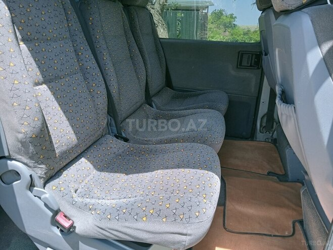 Mercedes Vito 2002, 575,000 km - 2.2 l - Salyan