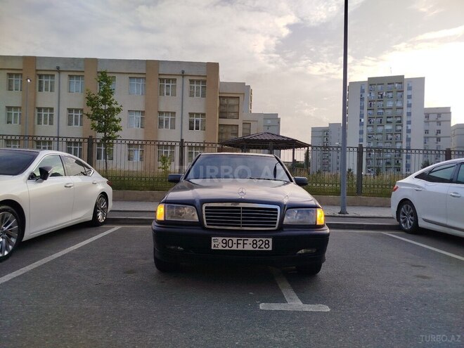 Mercedes C 180 1997, 452,236 km - 1.8 l - Bakı