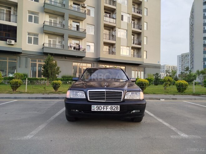 Mercedes C 180 1997, 452,236 km - 1.8 l - Bakı