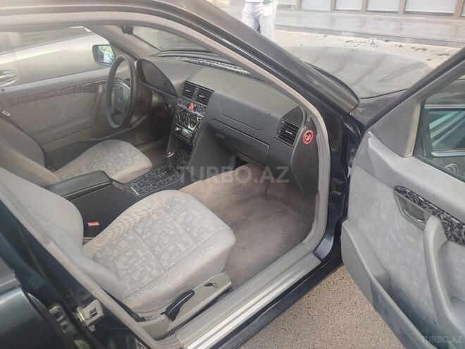 Mercedes C 180 1997, 452,236 km - 1.8 l - Bakı