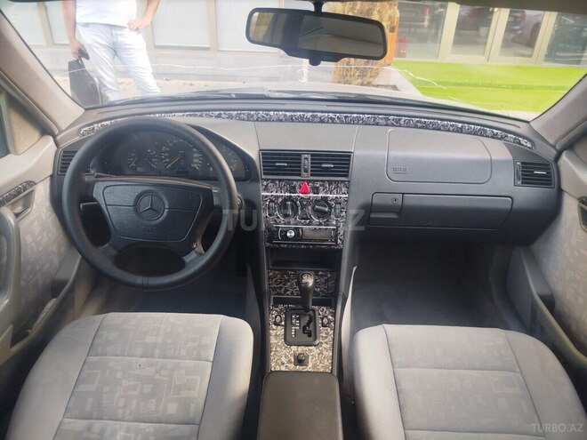 Mercedes C 180 1997, 452,236 km - 1.8 l - Bakı