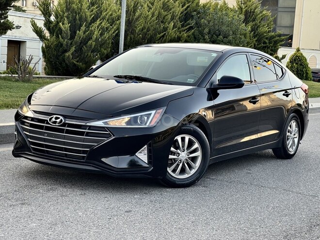 Hyundai Elantra-2