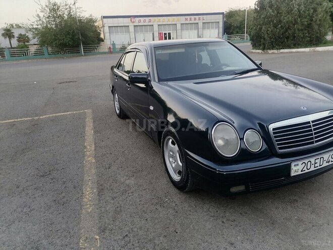 Mercedes E 200 1996, 578,000 km - 2.0 l - Qazax