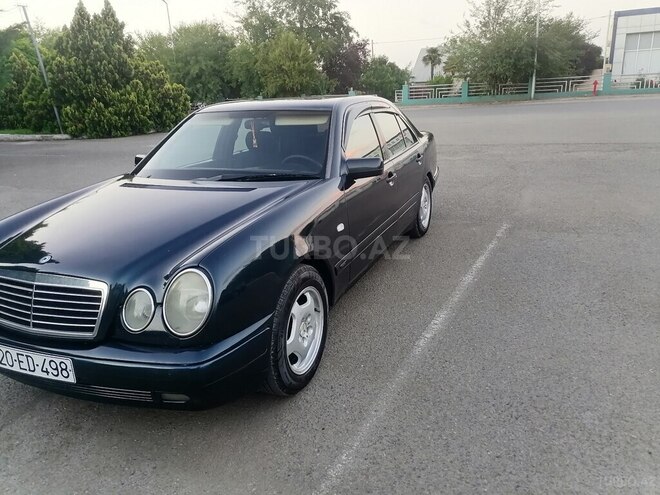 Mercedes E 200 1996, 578,000 km - 2.0 l - Qazax