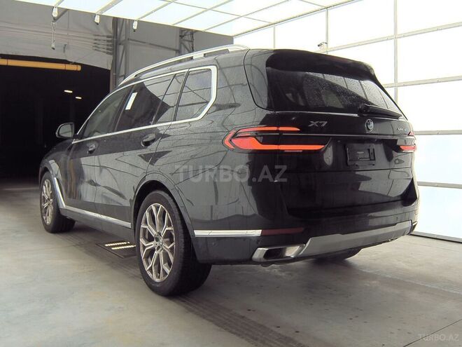BMW X7-6