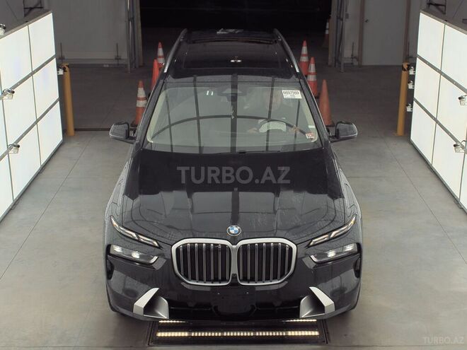 BMW X7-4