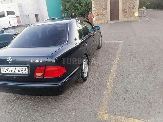 Mercedes E 200 1996, 578,000 km - 2.0 l - Qazax