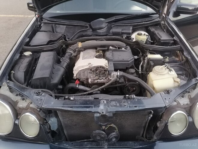 Mercedes E 200 1996, 578,000 km - 2.0 l - Qazax