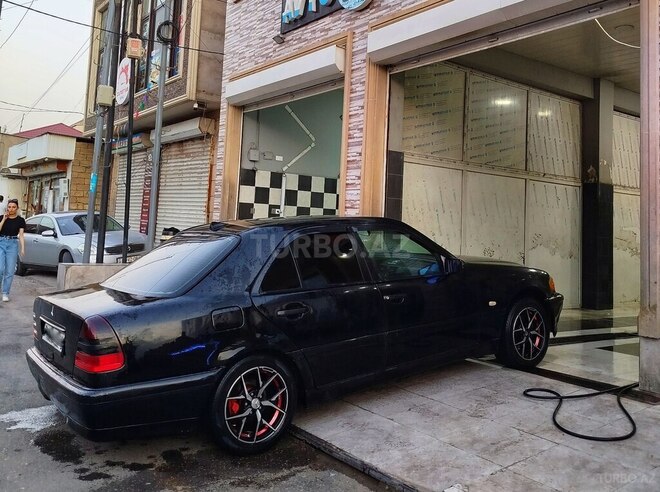 Mercedes C 220 1995, 484,694 km - 2.2 л - Xırdalan