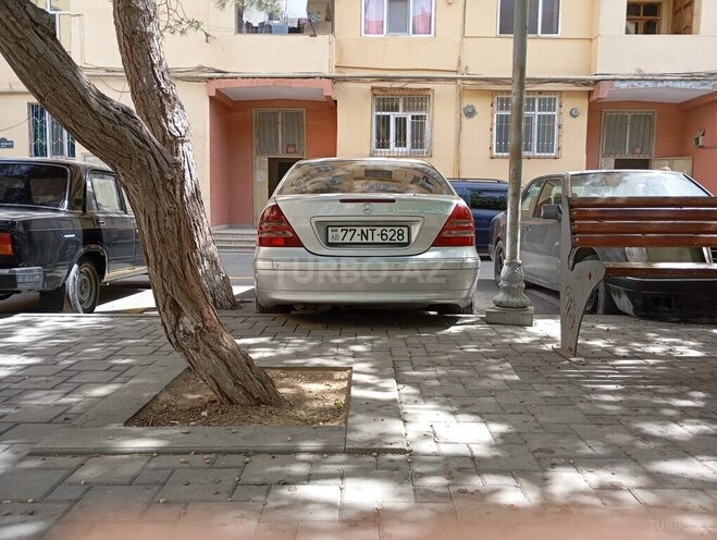 Mercedes C 240 2000, 325,427 km - 2.6 l - Bakı