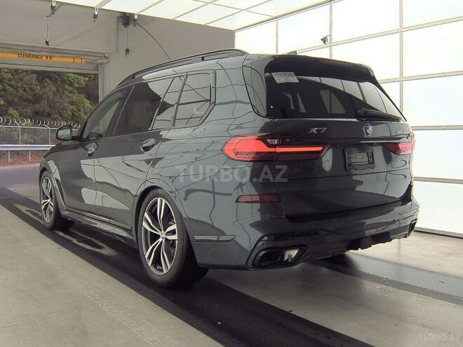BMW X7-6