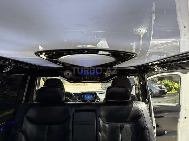 Mercedes Vito 110 2020, 270,000 km - 1.8 l - Bakı