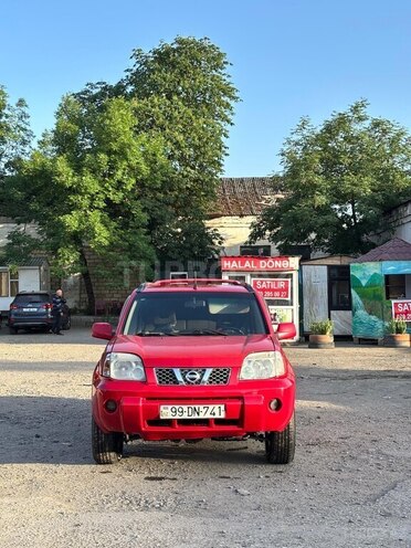 Nissan X-Trail 2001, 295,000 km - 2.0 l - Quba