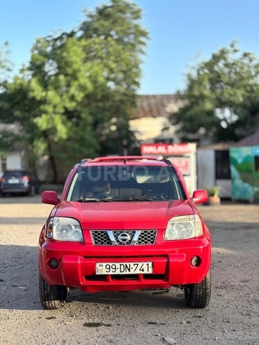 Nissan X-Trail 2001, 295,000 km - 2.0 l - Quba