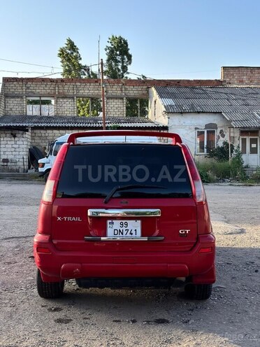 Nissan X-Trail 2001, 295,000 km - 2.0 l - Quba