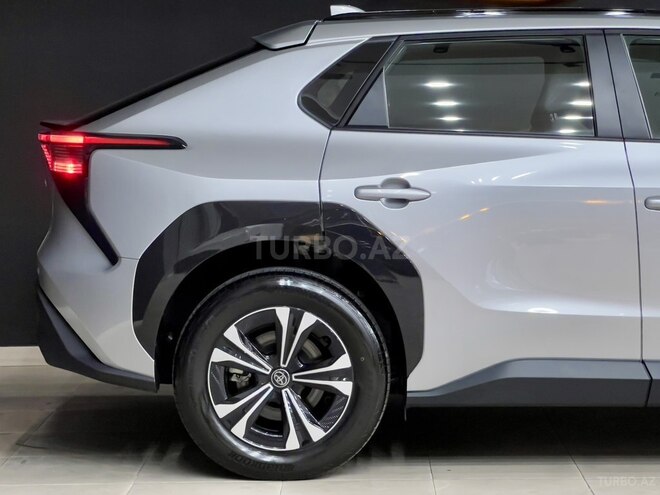 Toyota bZ4X-3