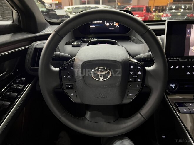 Toyota bZ4X-10