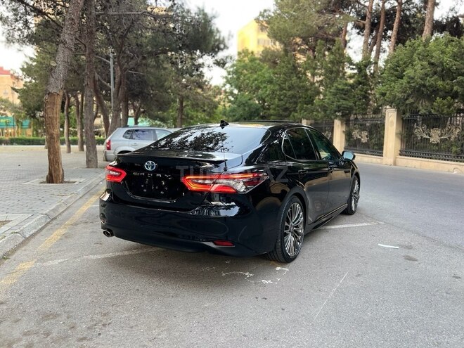Toyota Camry-8