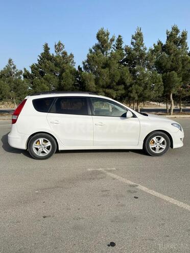 Hyundai i30 2011, 335,000 km - 1.6 l - Bakı