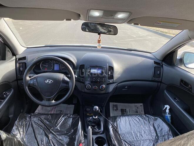 Hyundai i30 2011, 335,000 km - 1.6 l - Bakı