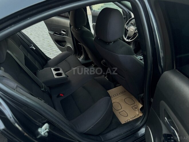 Chevrolet Cruze-17