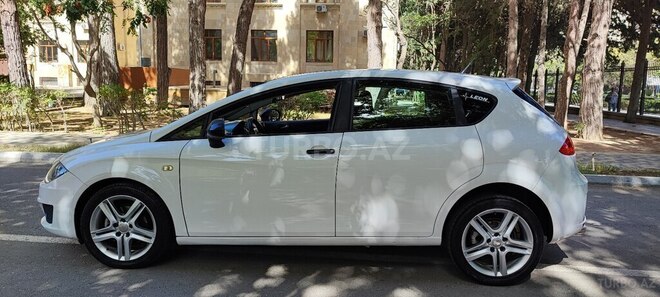 SEAT Leon-8