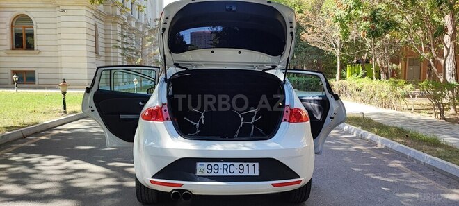 SEAT Leon-9